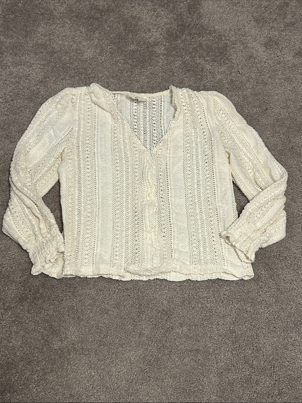 Women's Cream Textured Knit V-Neck Blouse